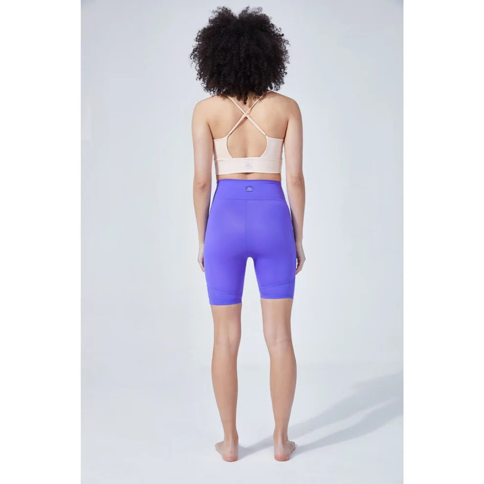 Vayu - Niks High Waisted Biker Short Leggings