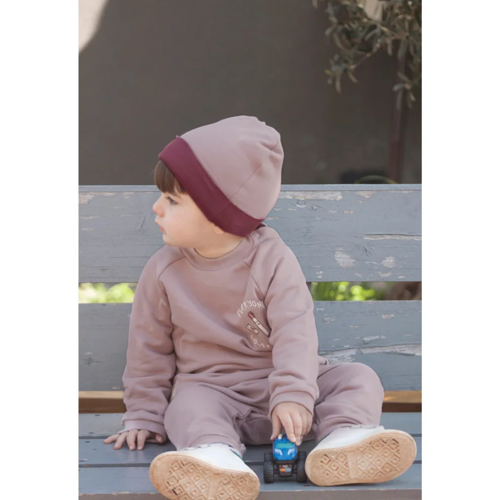 Auntie Me - Double Face Fawn Beanie