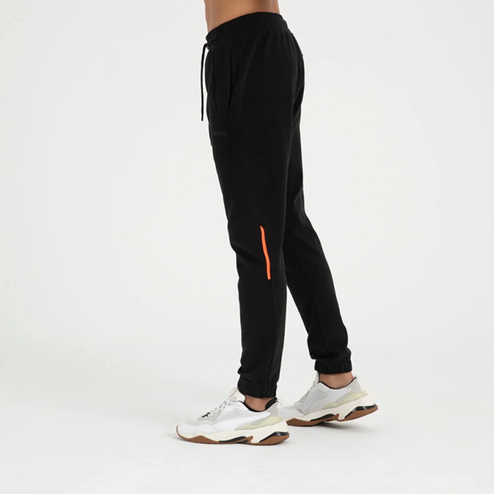 Tbasic - Orange Patch Sweatpant