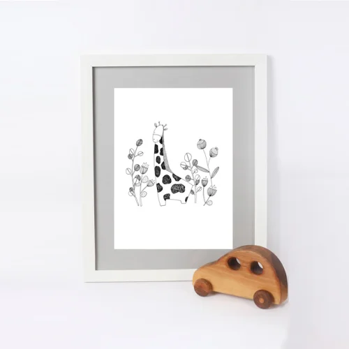 paperwork.istanbul	 - Giraffe In The Forest Art Print