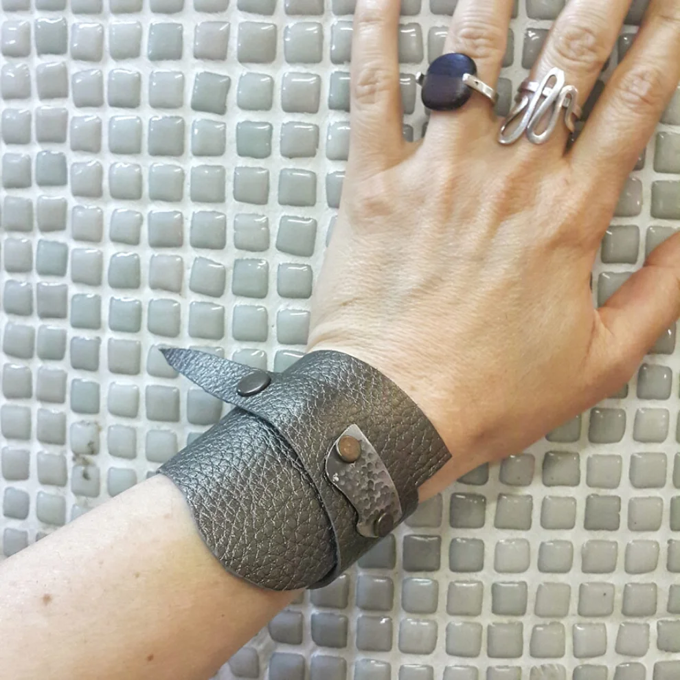 POJWoman by Pelin Özerson - Unisex Bracelet Leather and Silver 