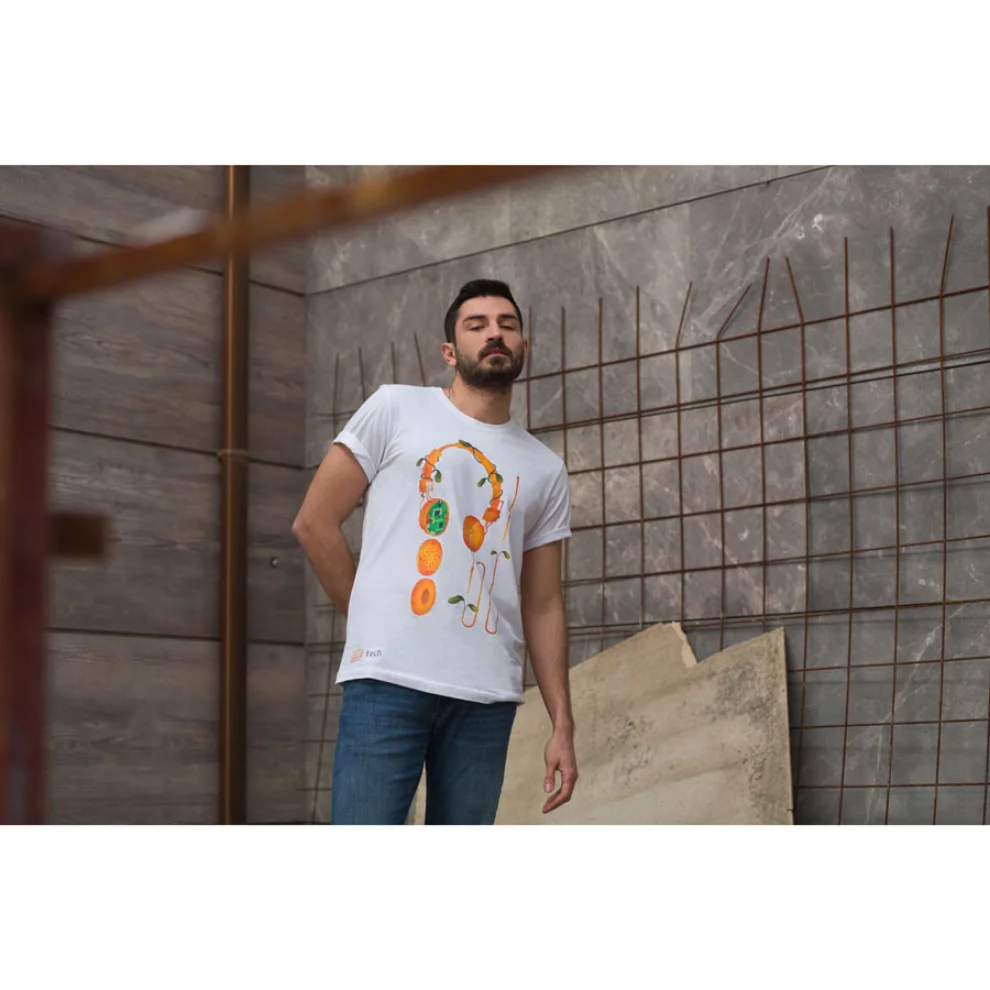 Out Of - Kulaklık Unisex Tshirt