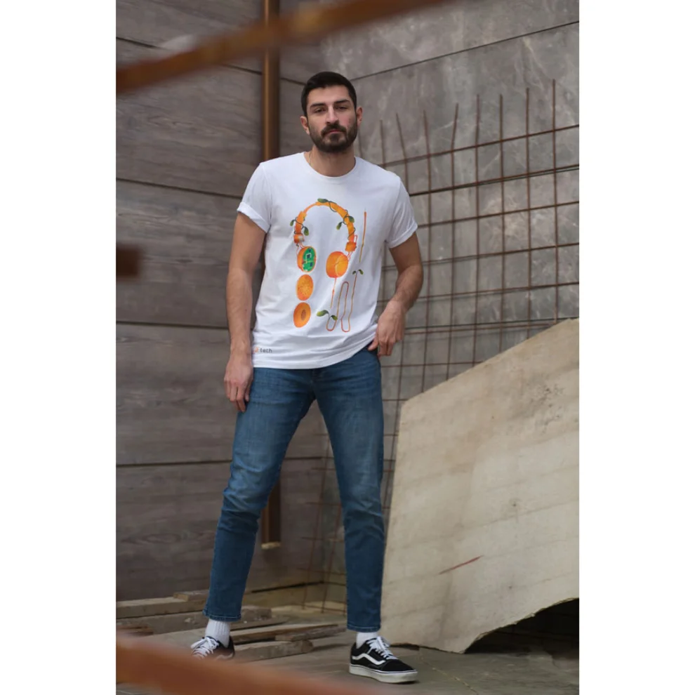 Out Of - Kulaklık Unisex Tshirt