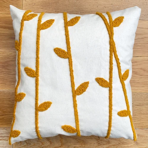 Joynodes - Straw Natural Woven Cushion