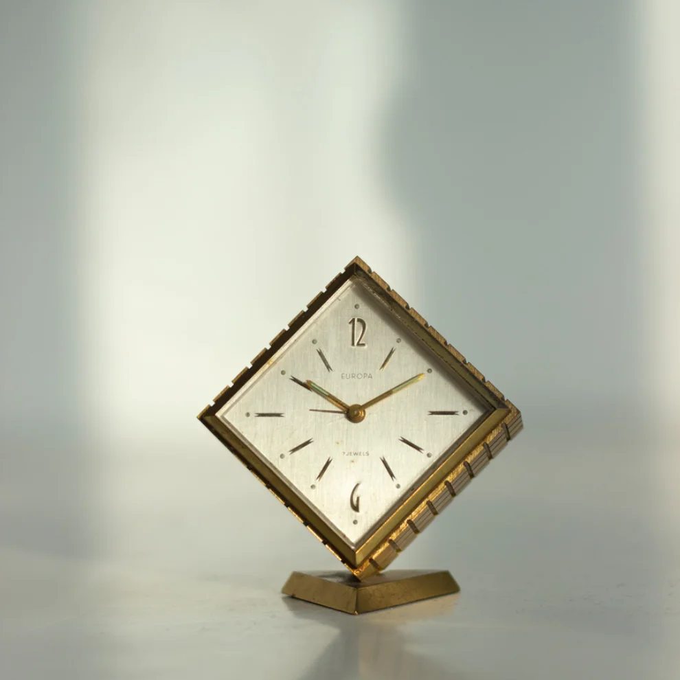 Tuhafier - Collectible Model Europa 7 Jewelery Alarm Clock