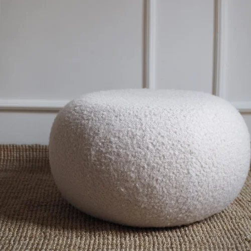 Tuca's Home - Teddy Wing Pouf