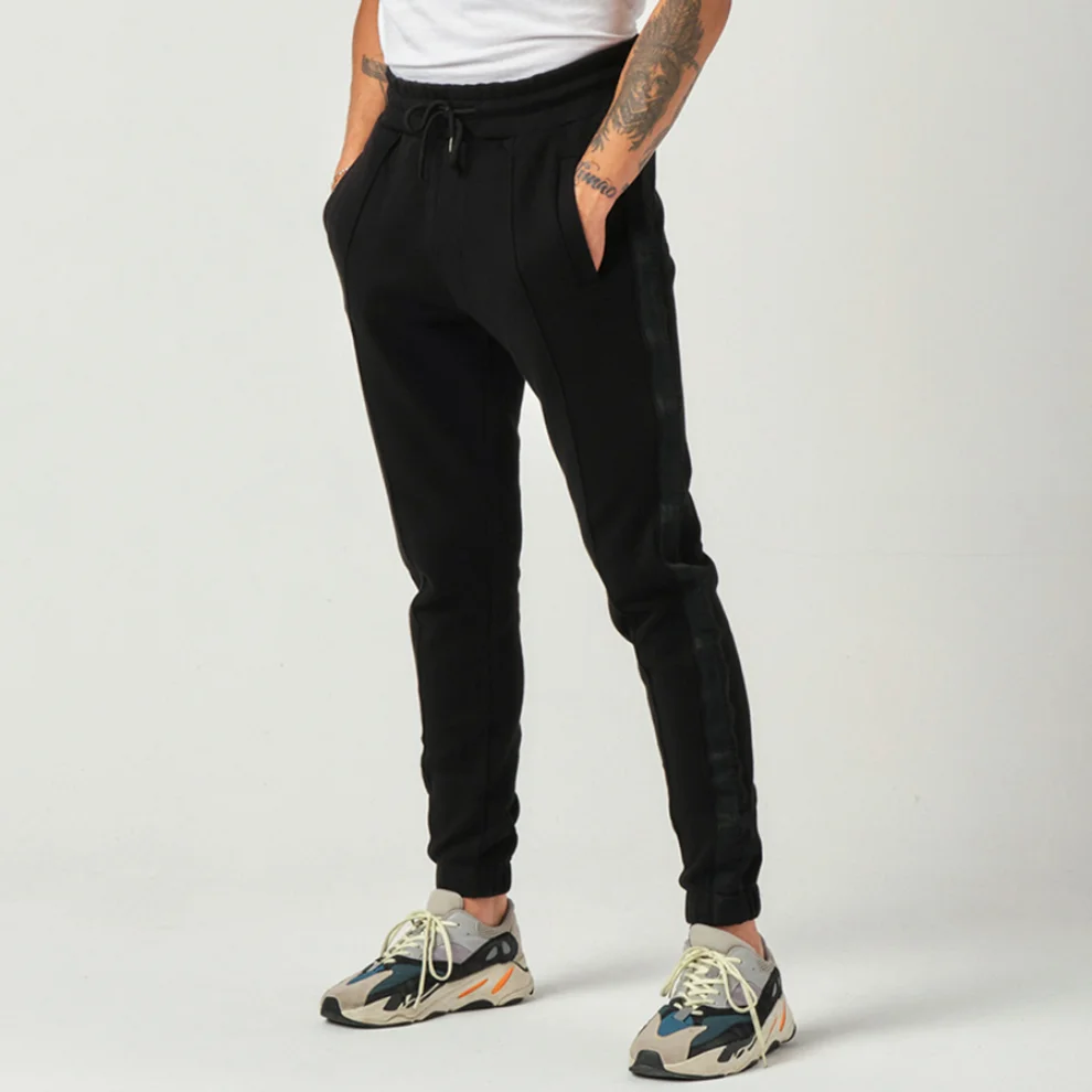 Tbasic - Side Strip Sweatpant