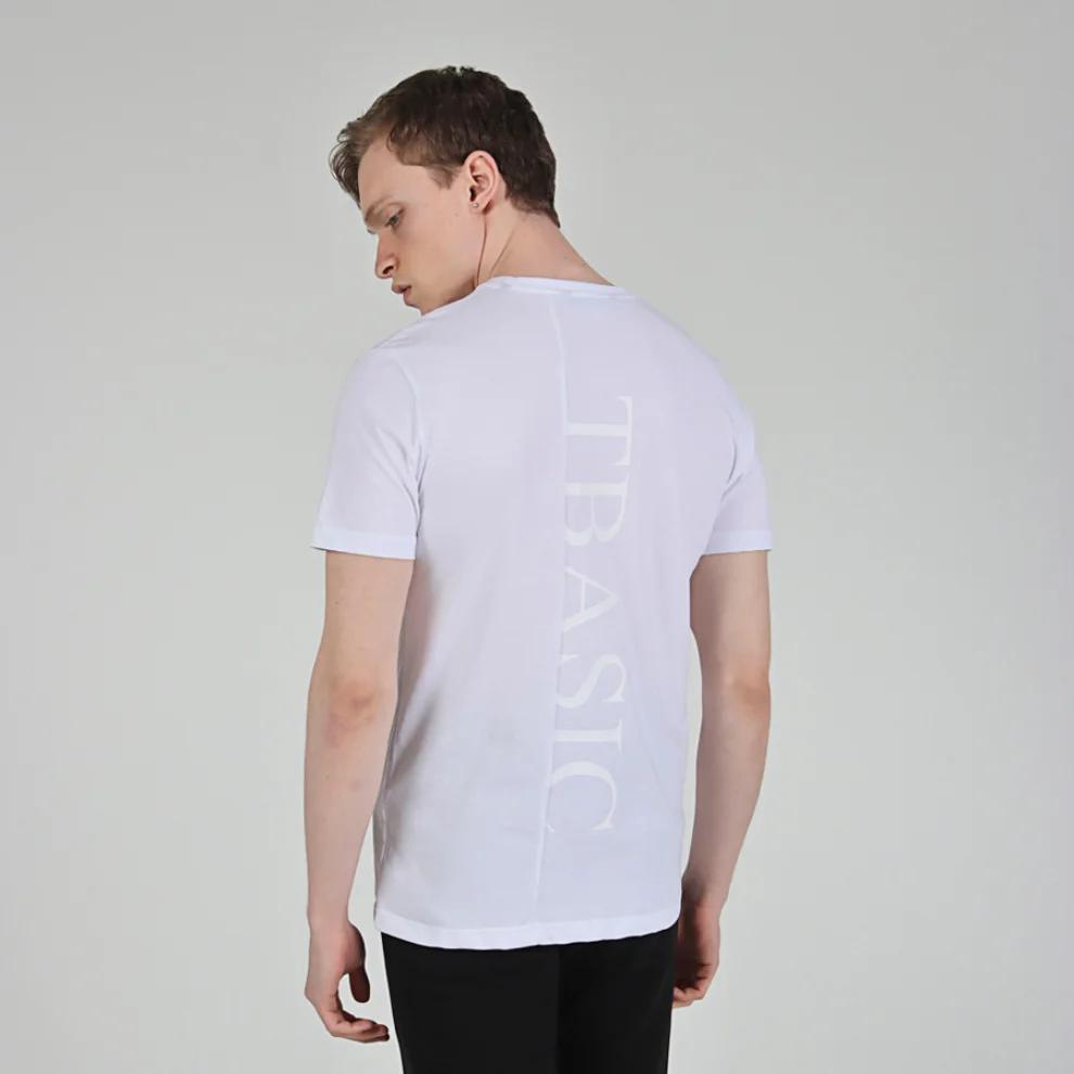 Tbasic - Back Detail T-shirt