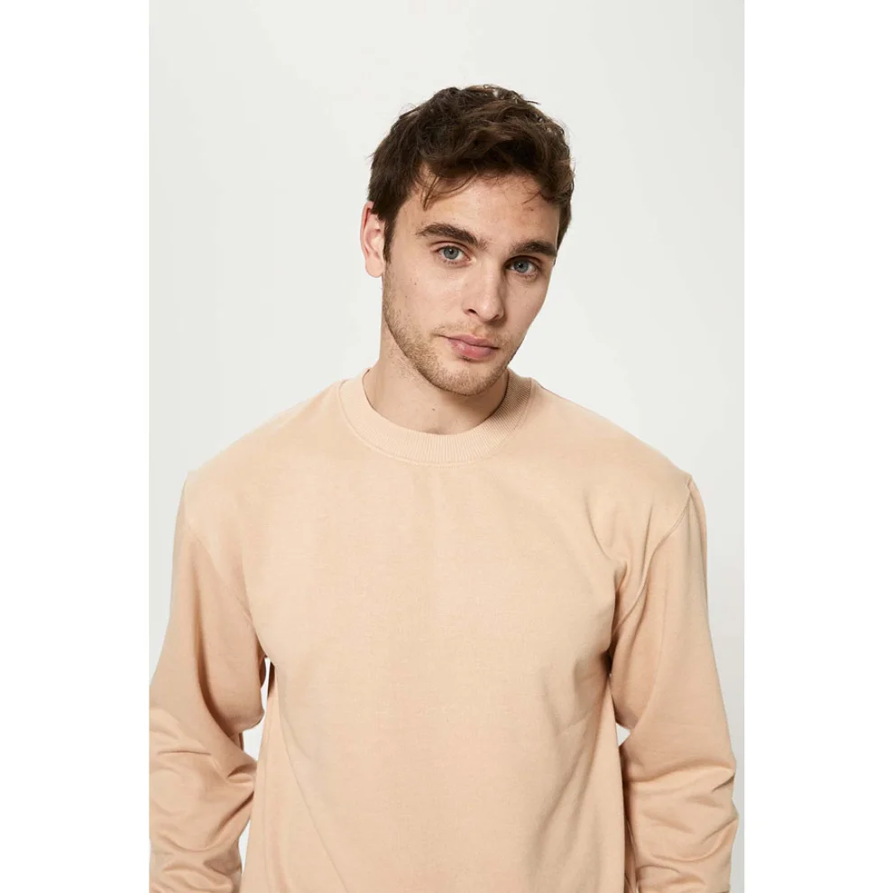 Eoselio - Recycled Premium Quality Sweatshirt