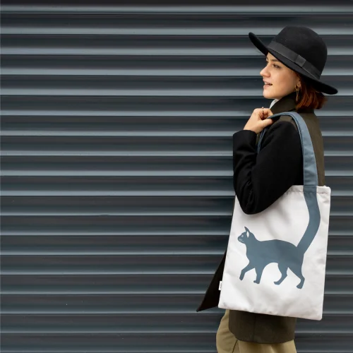 Design Vira - Cat Tote Bag