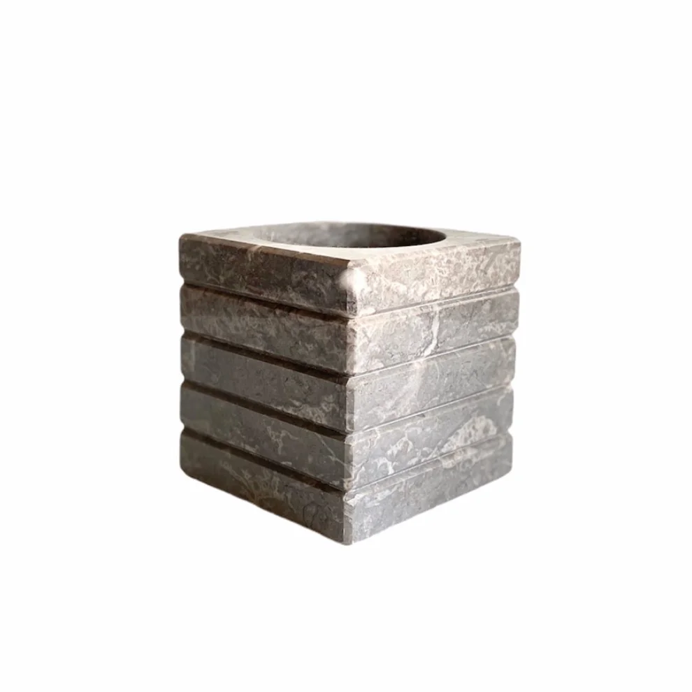 Thinstone - Thunder Marble Cube Candle