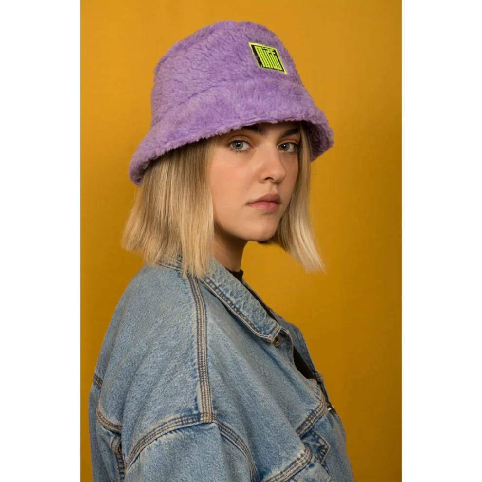 Mizestreetwear Cottom Candy Bucket Hat hipicon