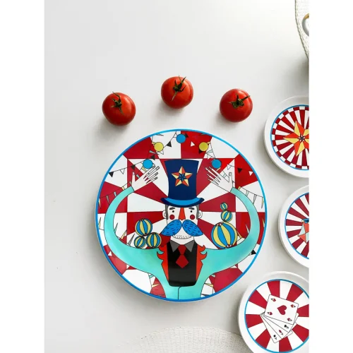 Eda Tekşan Studio - Circus - Leonardo Plate