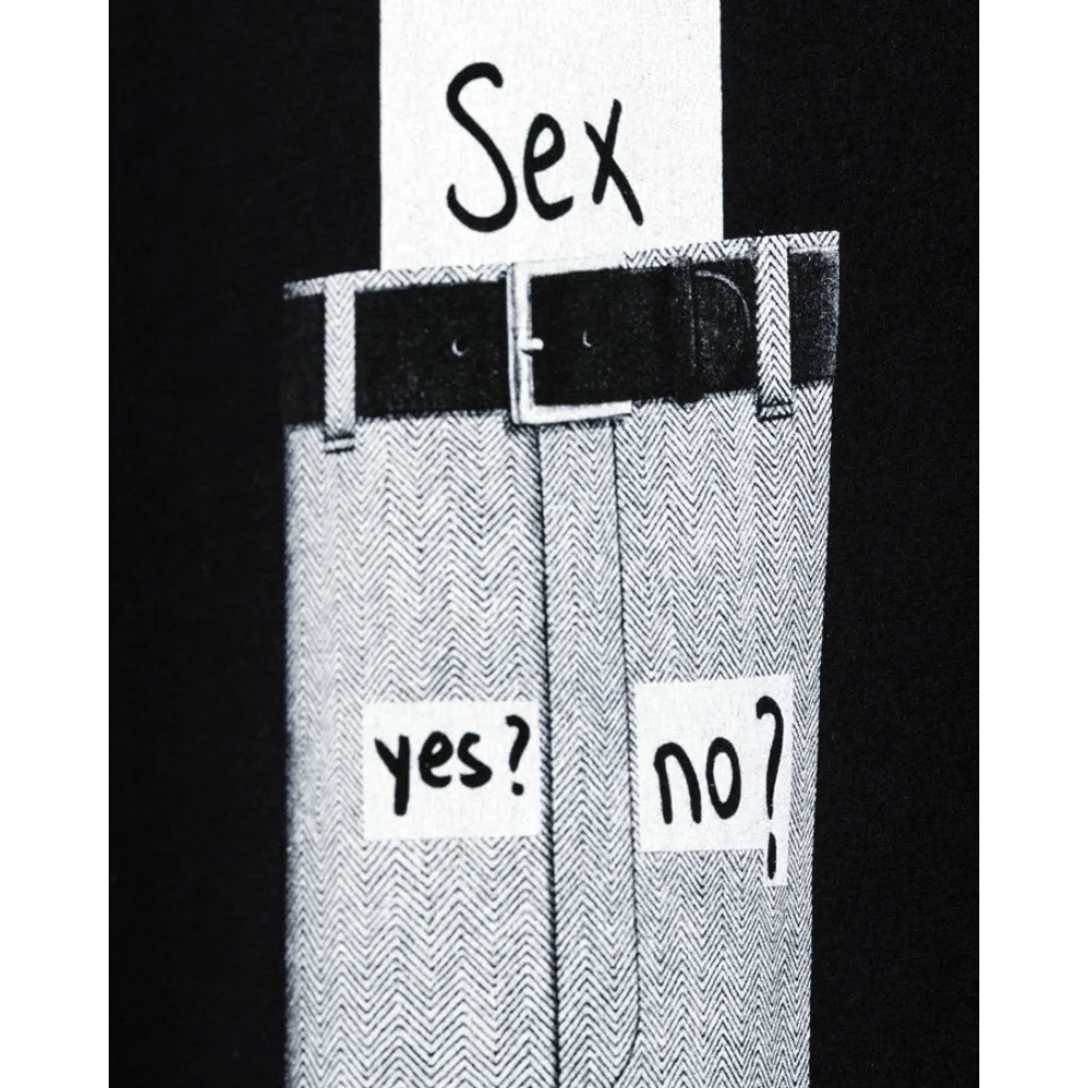 Assemblage Studios - Sex Yes No Unisex Tişört