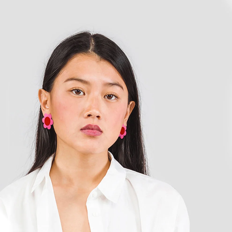 Isuwa - Daisy Earrings