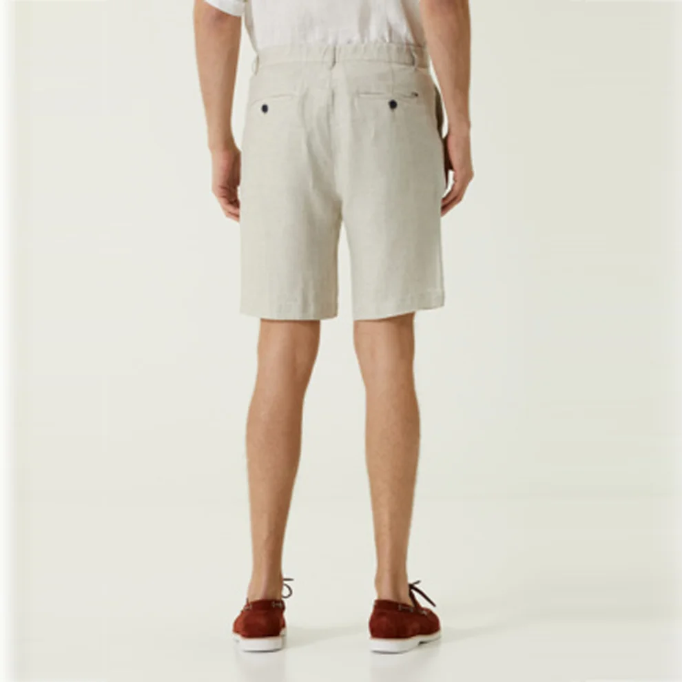 Fiji - Linen Bermuda Shorts