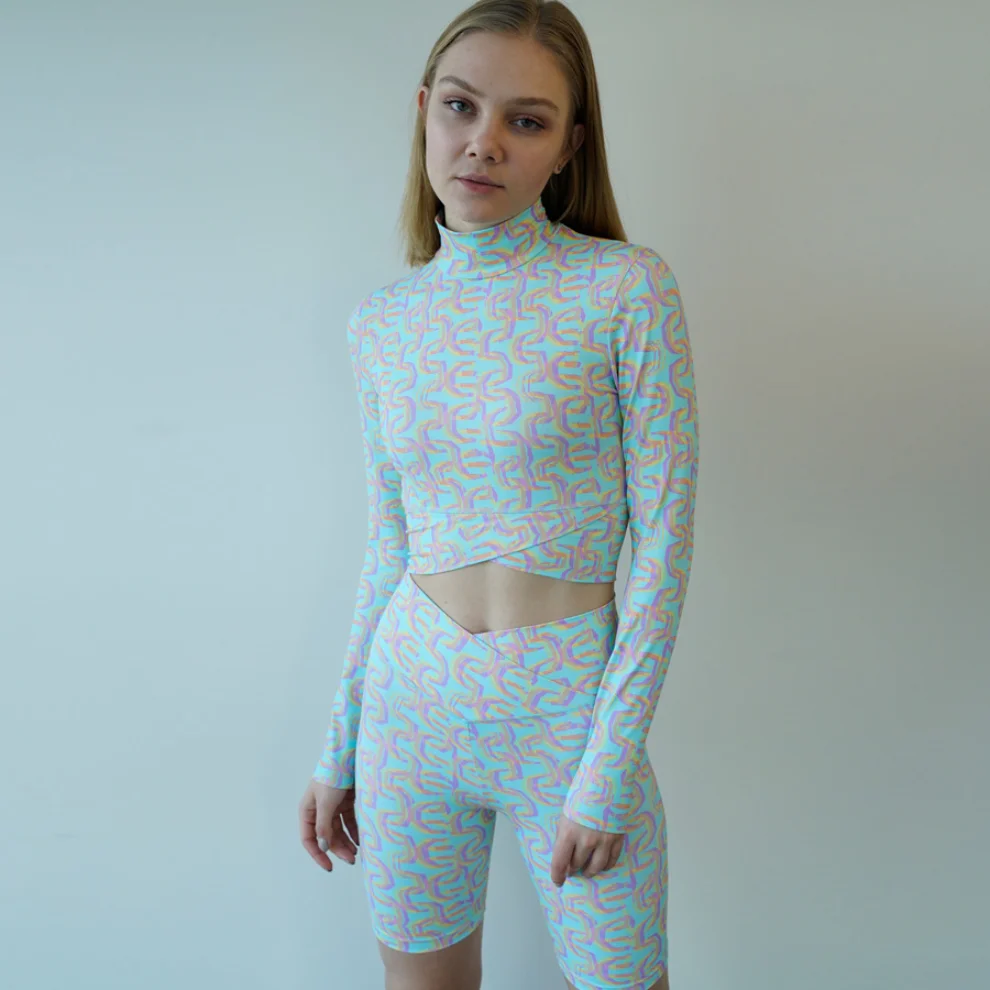 CHMLNS - Printed Crop Top