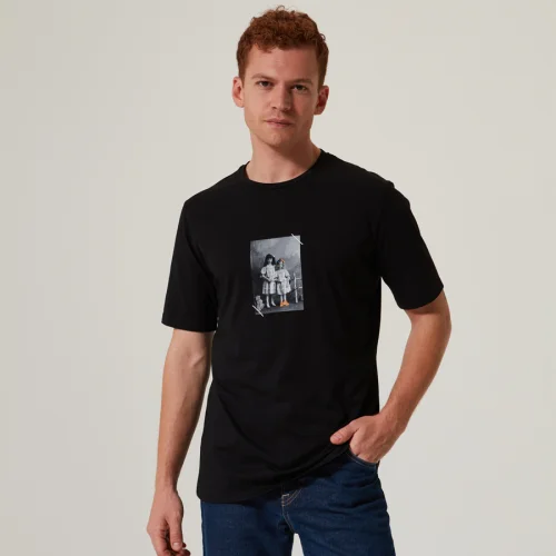 BEORD - Rebel Sisters Unisex T-shirt