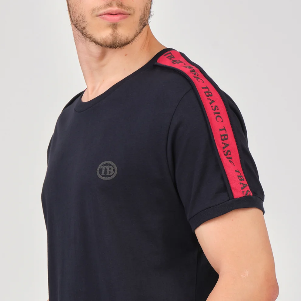 Tbasic - Kolu Şeritli T-shirt