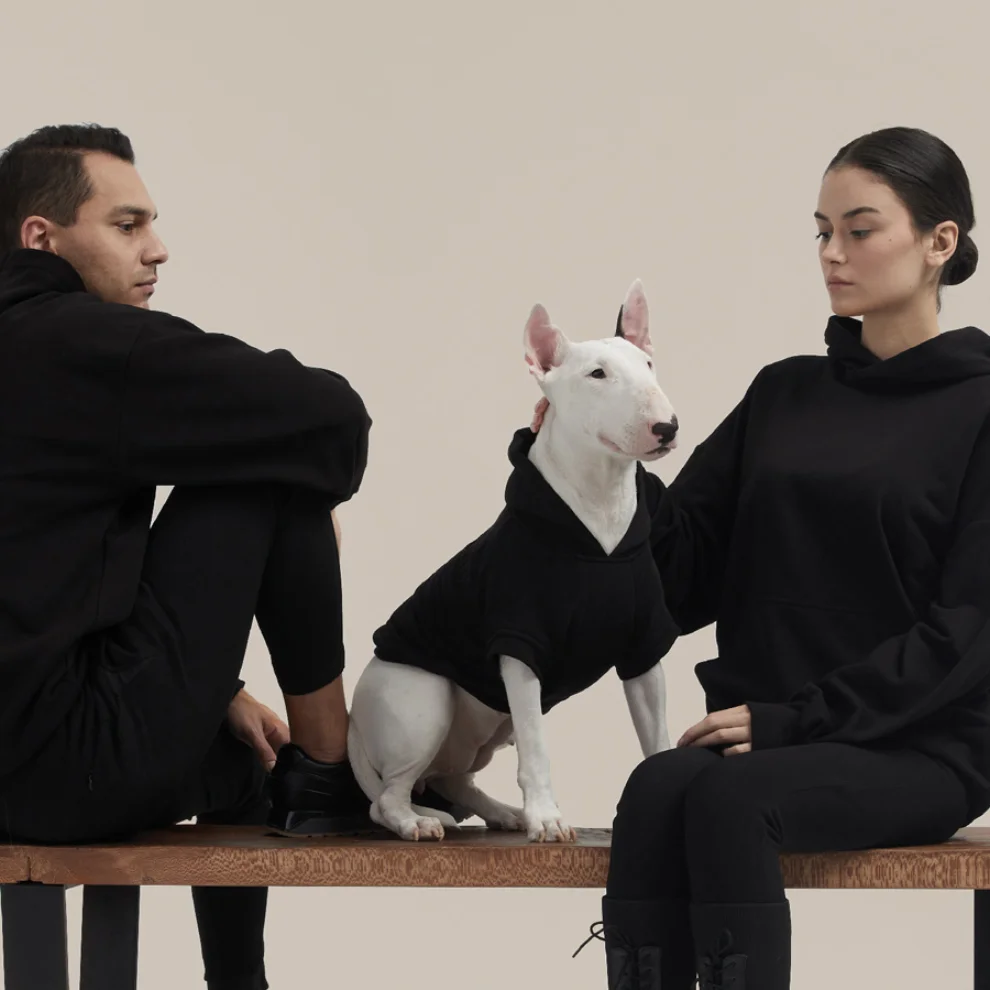 Coucou - Black Hoodie | hipicon