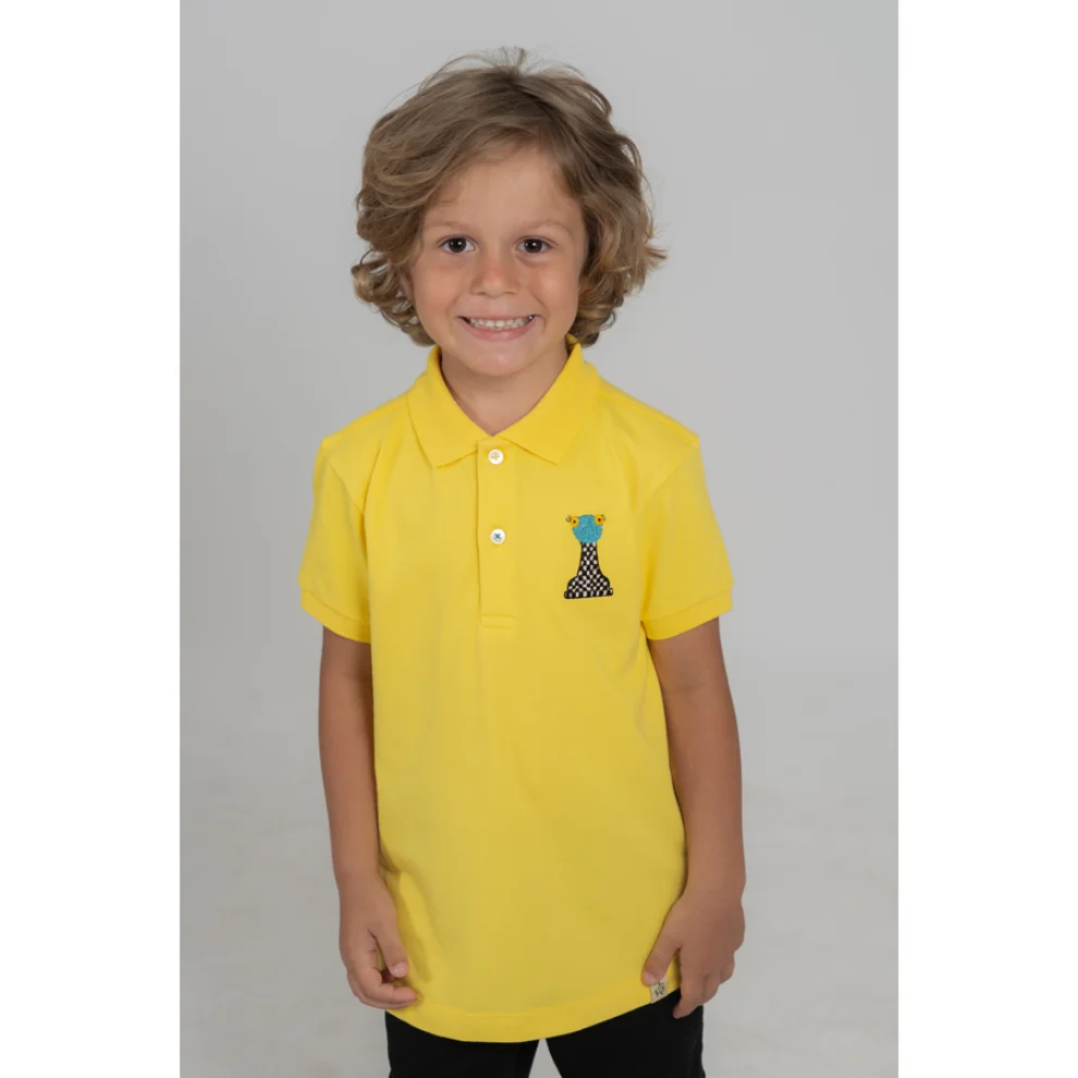 Beetle Beez - Chess The Yellow Frog | Short-Sleeve embroidered Polo T-Shirt