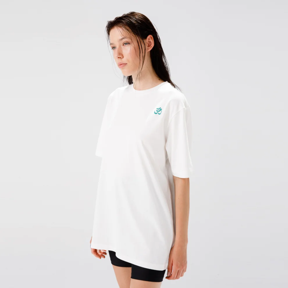 Thinktongue - Peaceful Oversize T-shirt