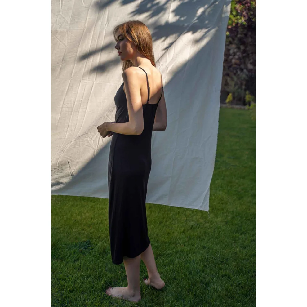 Bed and Beyond - Black Long Dress
