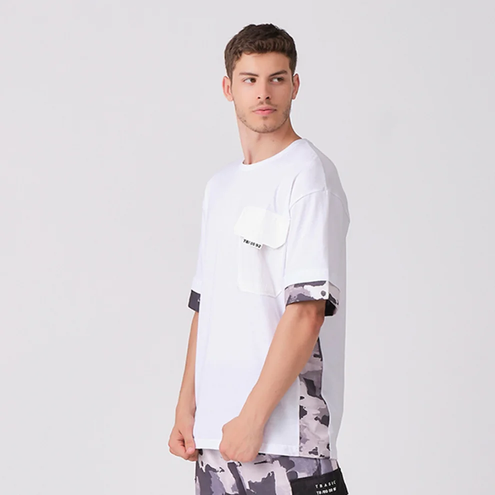 Tbasic - Crinkle Pocket Oversize T-shirt - White