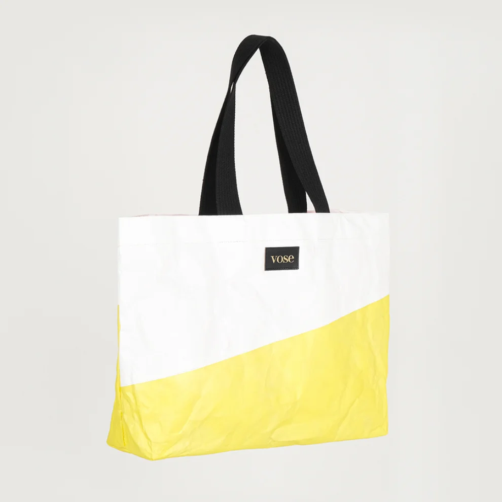 Vose - Eco-Friendly and Durable Shoulder Paper Bag