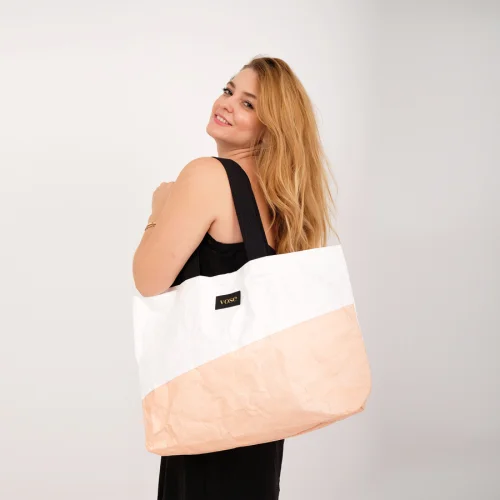 Vose - Eco-Friendly and Durable Shoulder Paper Bag