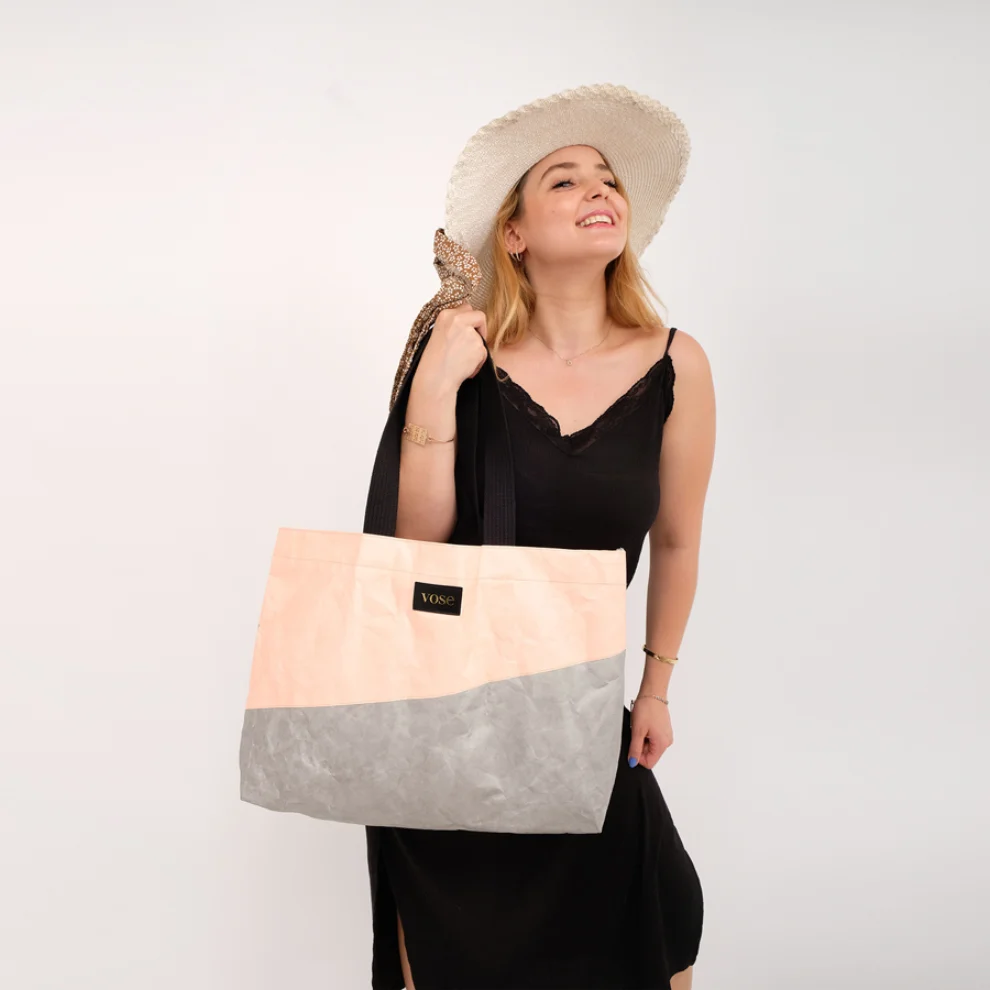 Vose - Eco-Friendly and Durable Shoulder Paper Bag