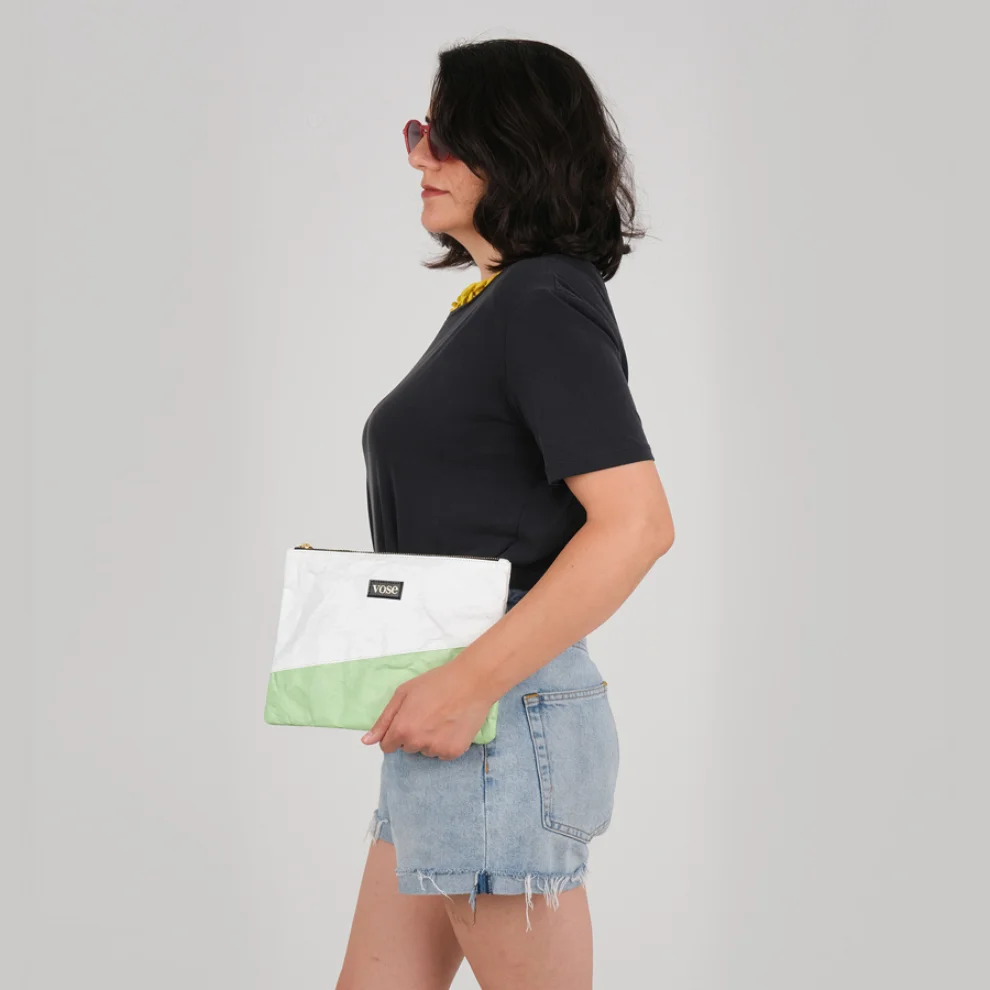 Vose - Eco-Friendly and Durable Clutch Paper Bag