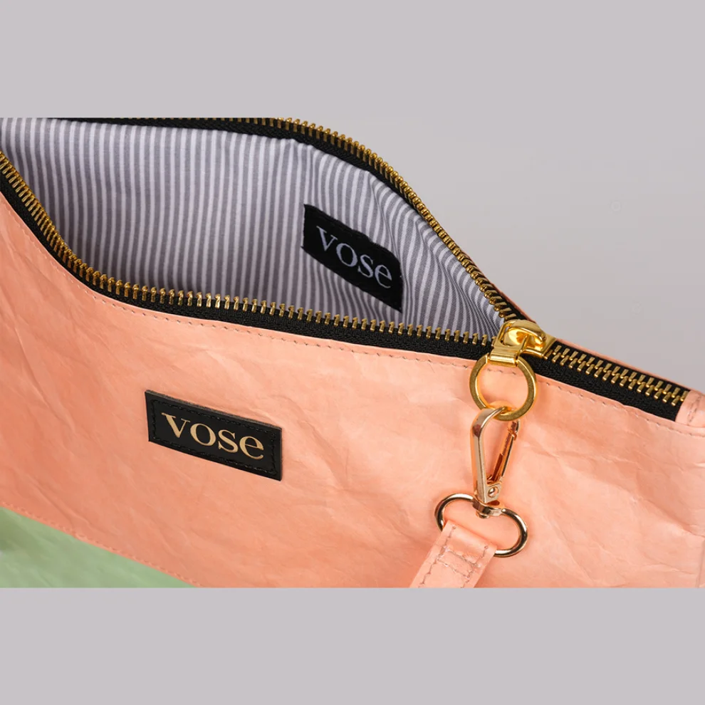 Vose - Eco-Friendly and Durable Clutch Paper Bag