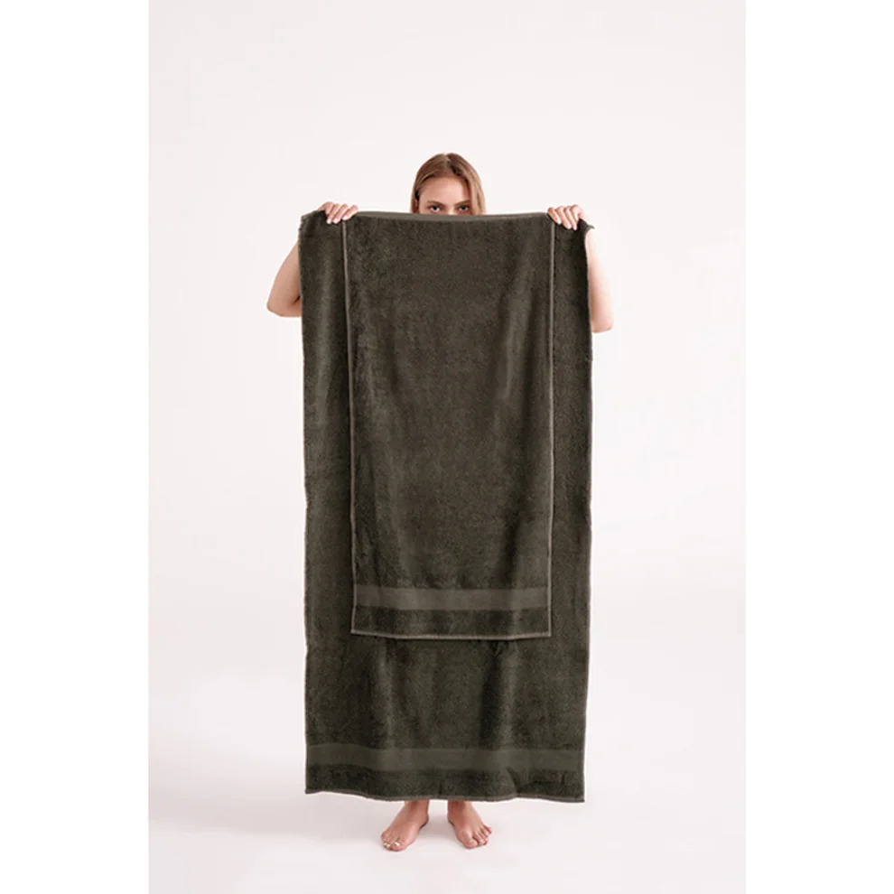 Night And Mild	 - Towel Set