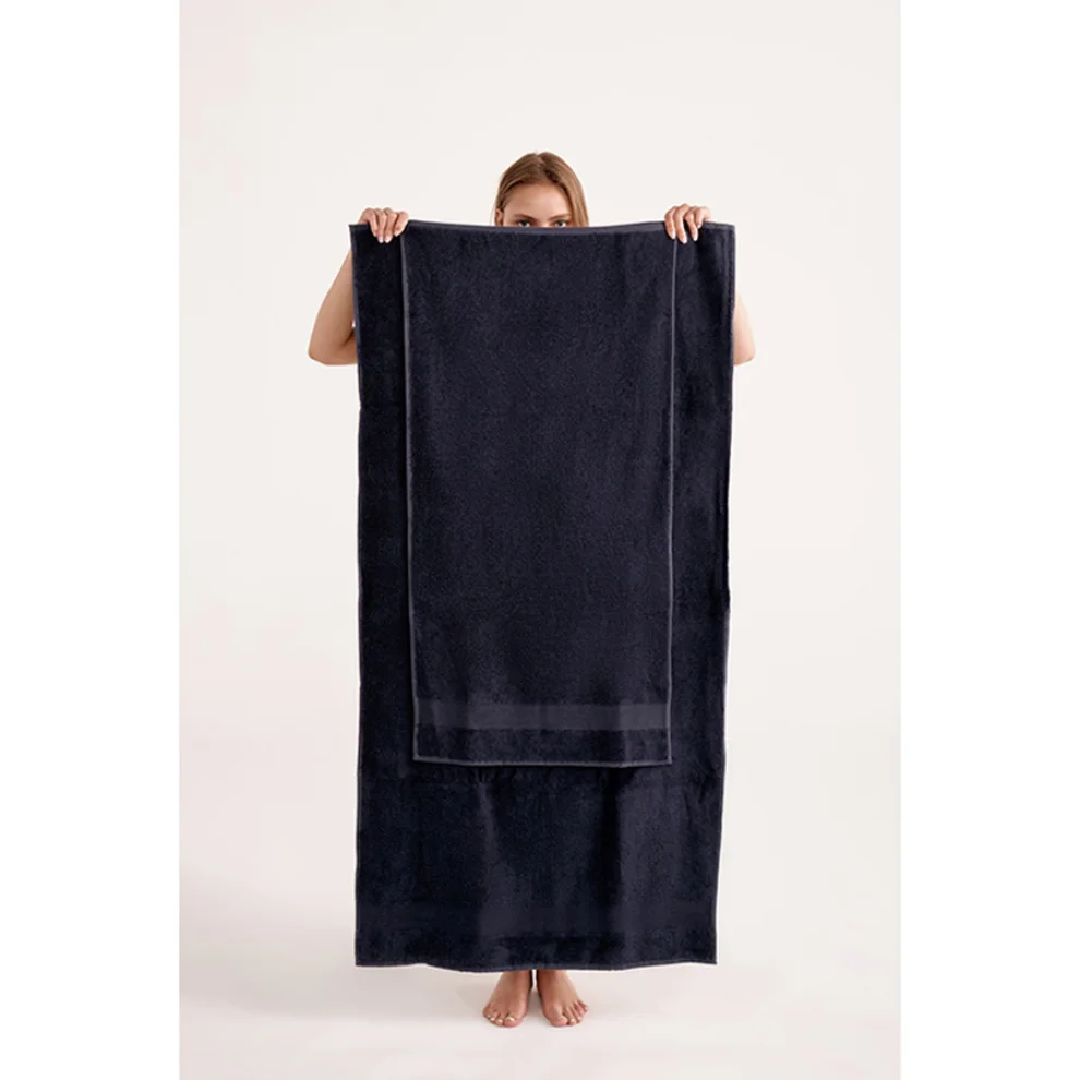 Night And Mild	 - Towel Set