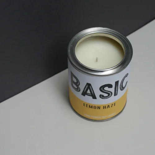 The Old School Candle - Basic Mum