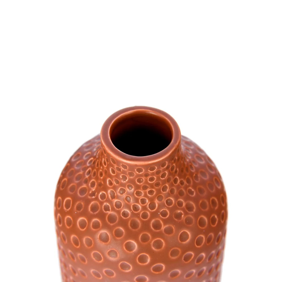 Warm Design	 - 3'lü Set Kabartmalı Porselen Vazolar