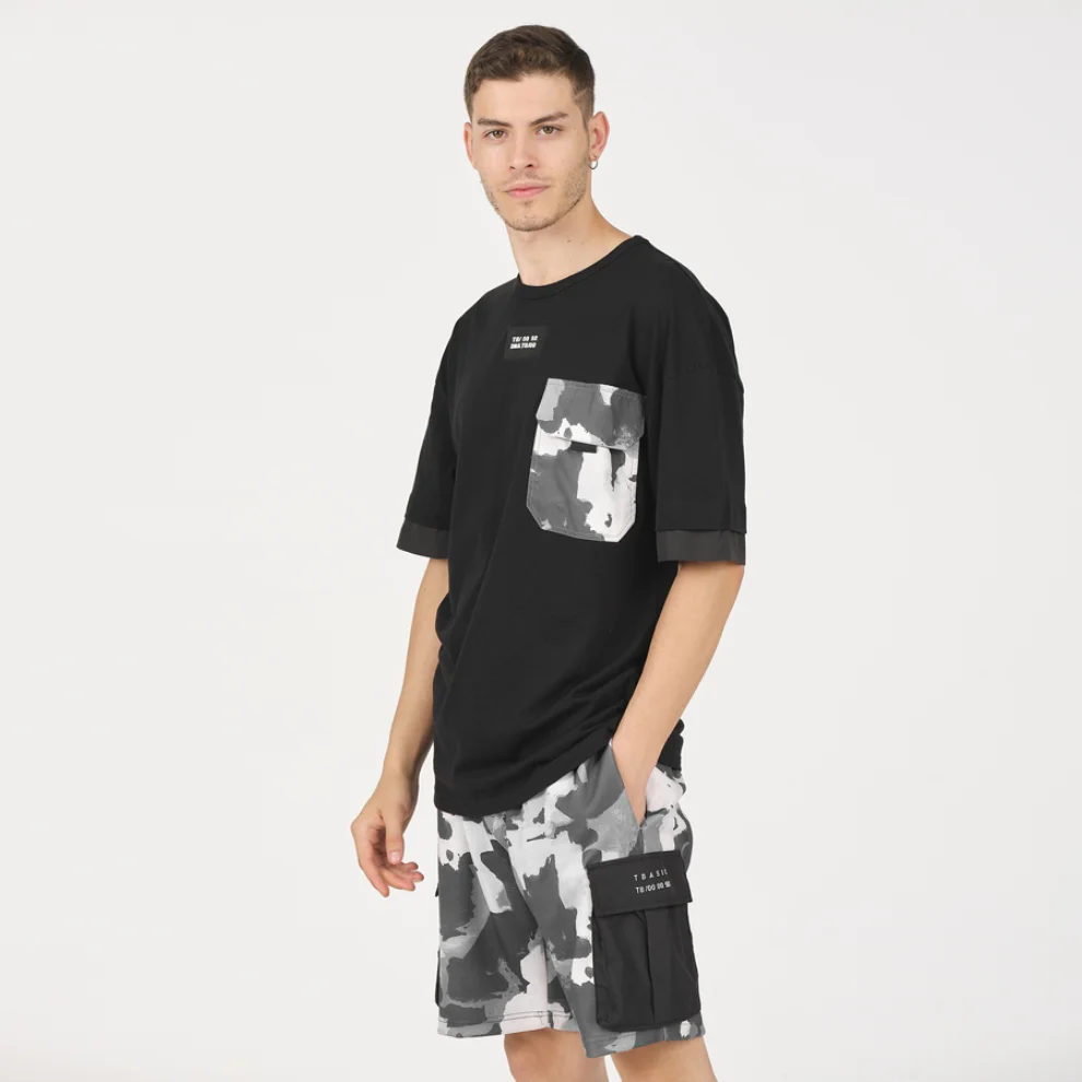 Tbasic - Patterned Pocket Oversize T-shirt