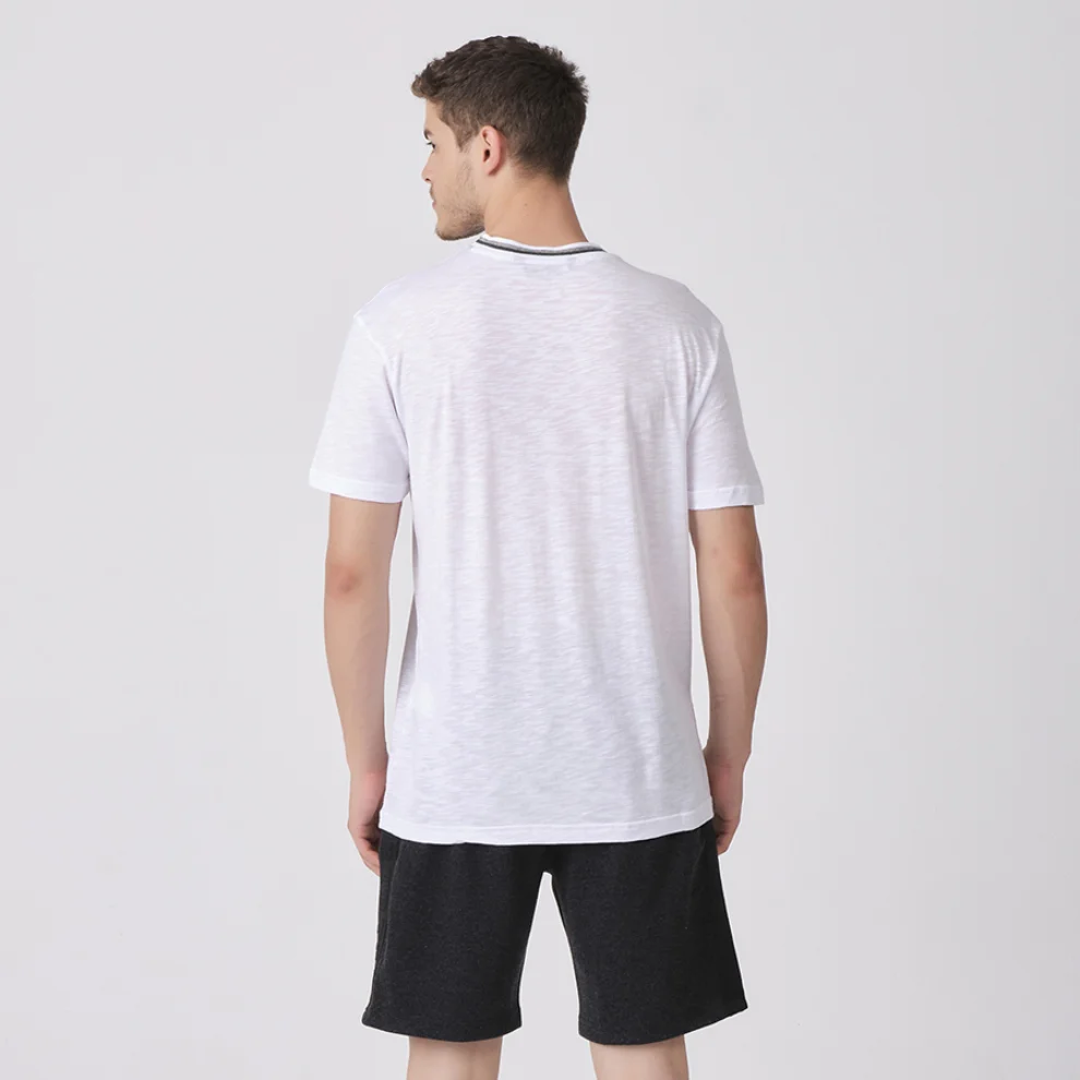 Tbasic - Knit Collar Lightweight T-shirt 