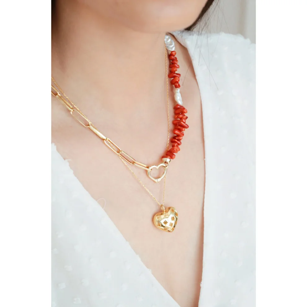 Linya Jewellery - Love & Chain Coral Necklace