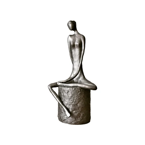 B'art Design - Sitting Woman Sculpture