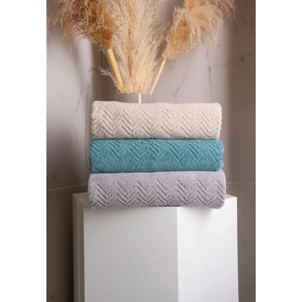 Sahara Maison - Lily Bath Towel