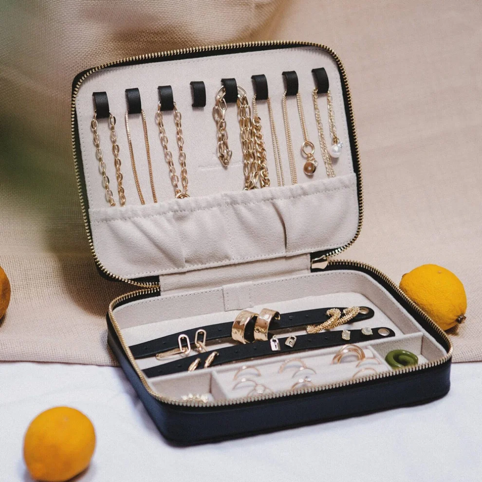 Aika Concept - Jewelry Case