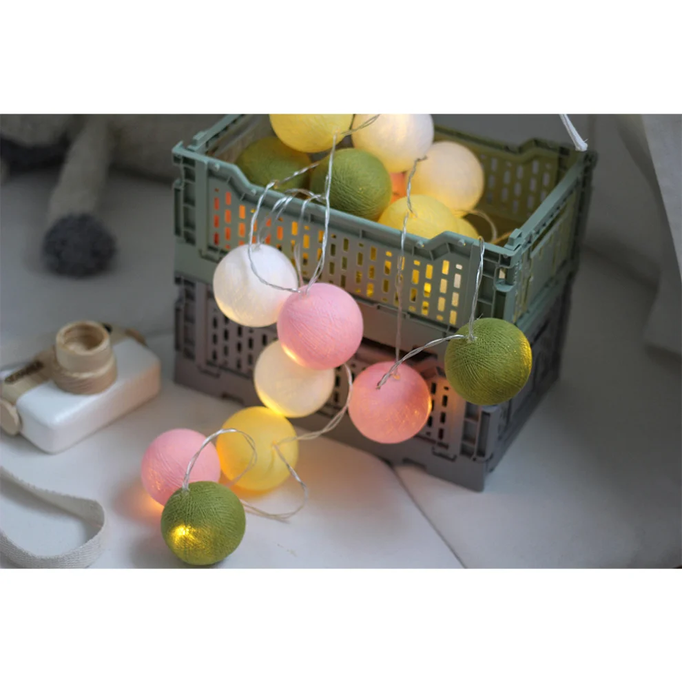 Boule De Petite - Colors of Spring Lamp