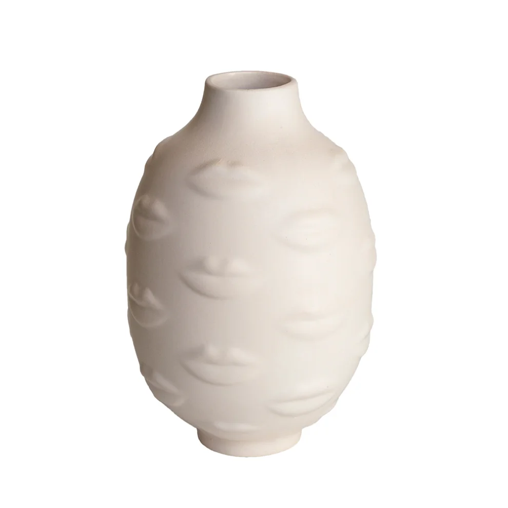 Beige & Stone - Lady Kiss Vase