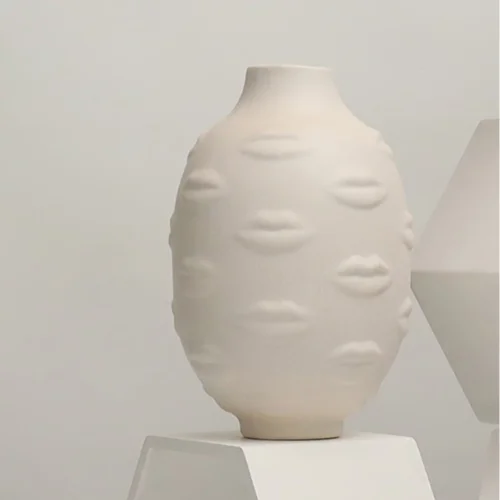 Beige & Stone - Lady Kiss Vase