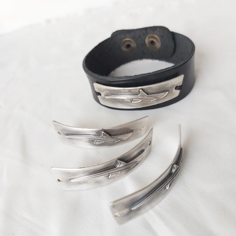 POJWoman by Pelin Özerson - Uniseks Silver Shark Leather Bracelet