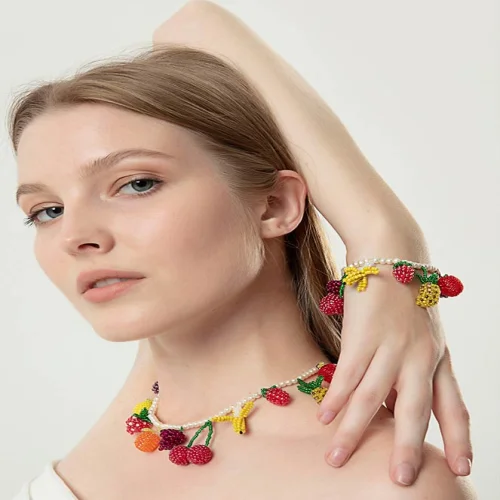 Ava Villain | hipicon | hipicon