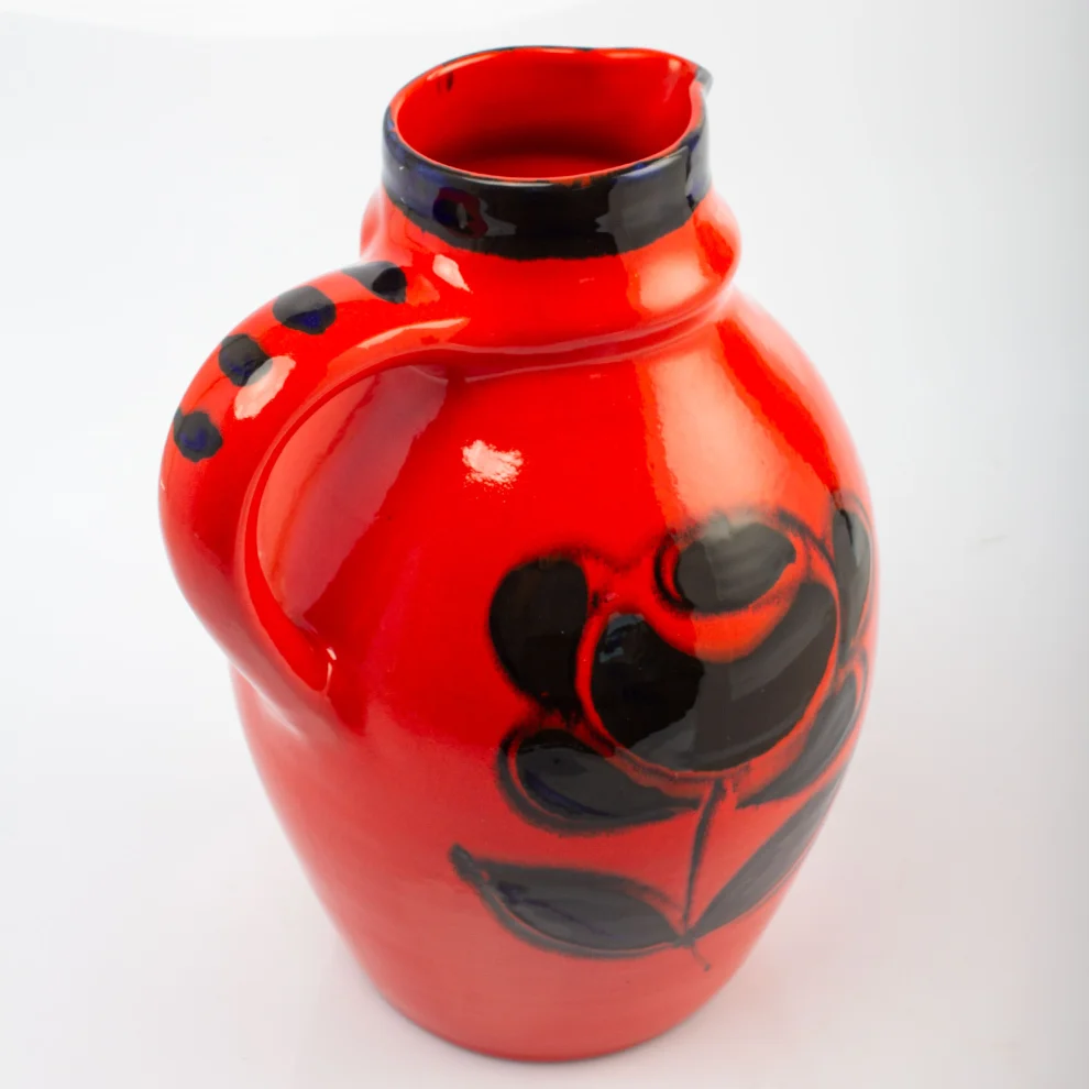Gınni Dudu - Waechternsbach Lava Ceramic Vase
