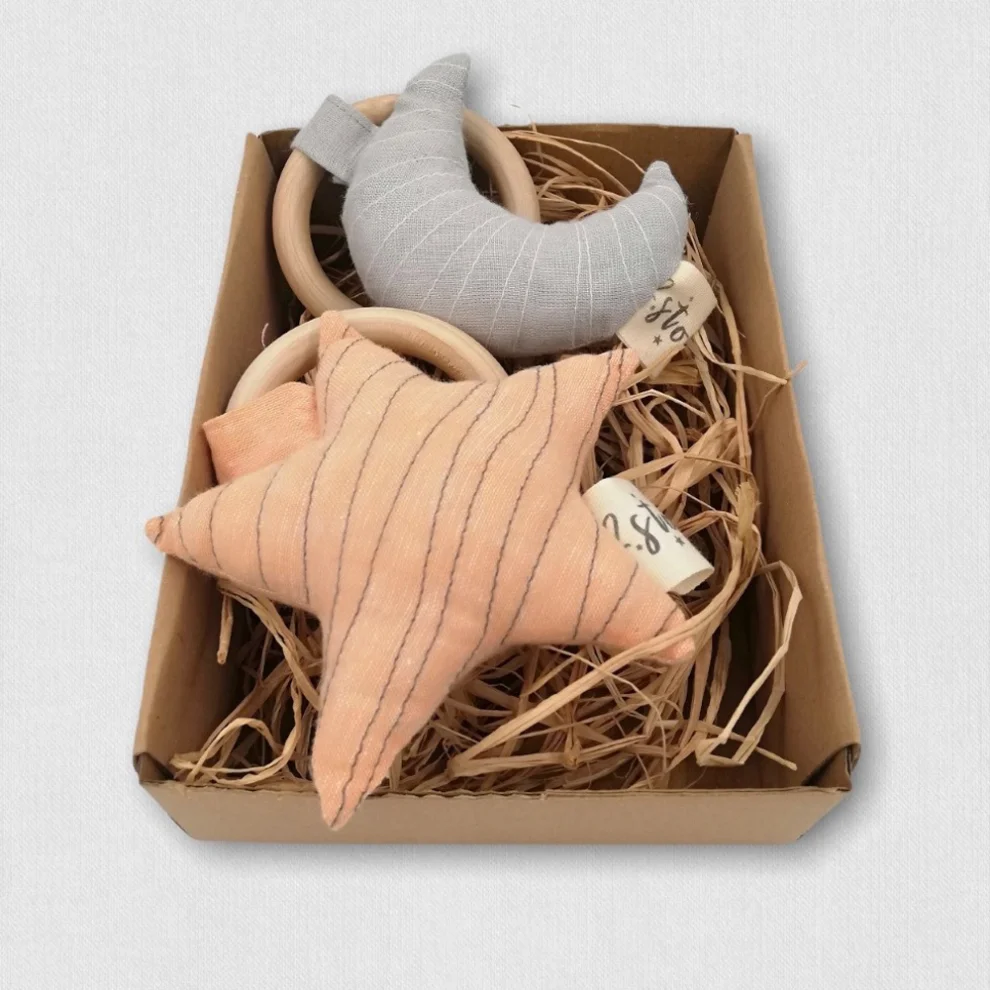 2 Stories - Rattle Gift Set of 2